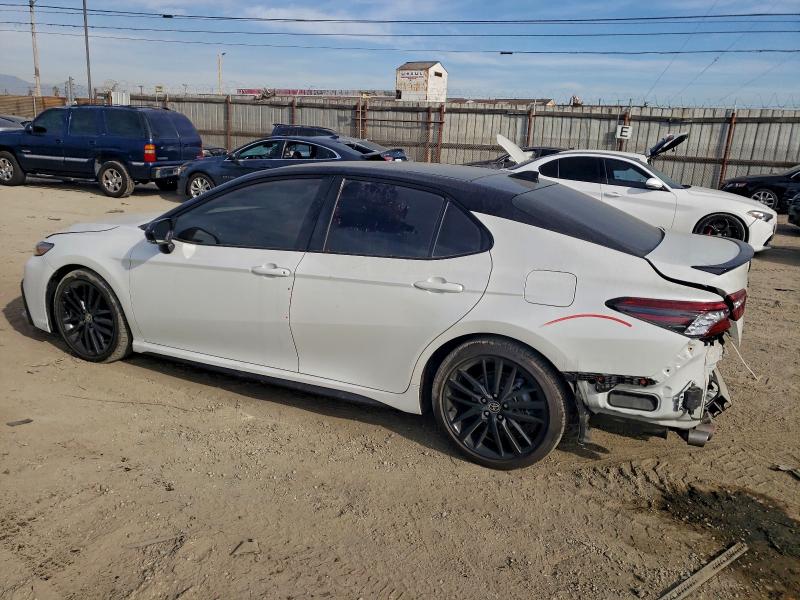 Фото 2 - TOYOTA CAMRY