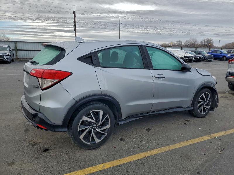 Фото 3 - HONDA HR-V