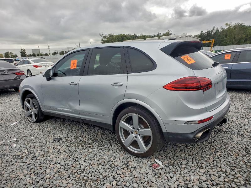 Фото 2 - PORSCHE CAYENNE