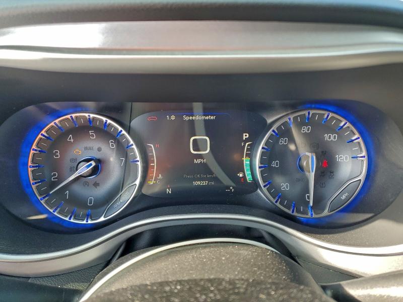 Фото 9 - CHRYSLER PACIFICA