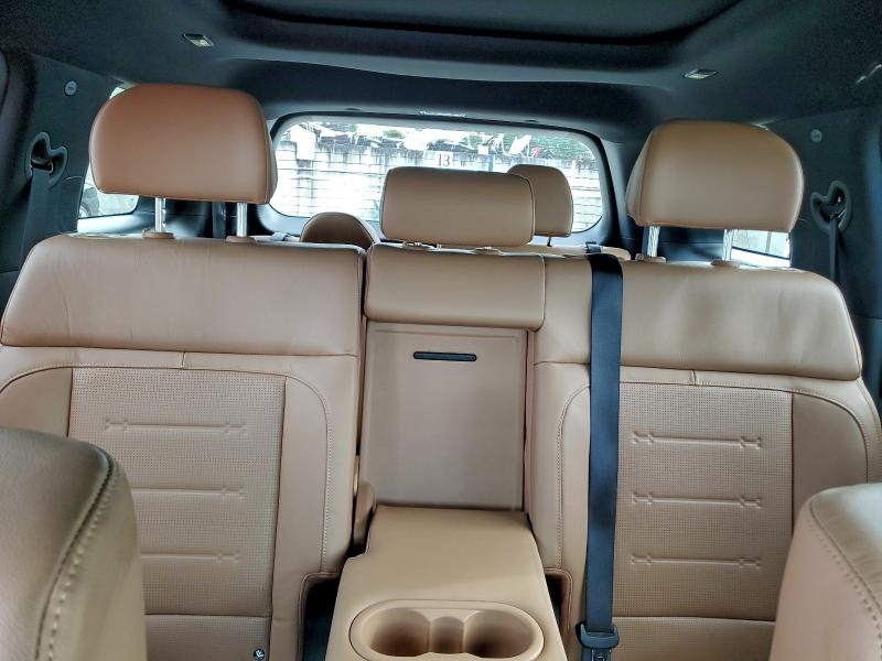 Фото 10 - HYUNDAI SANTA FE