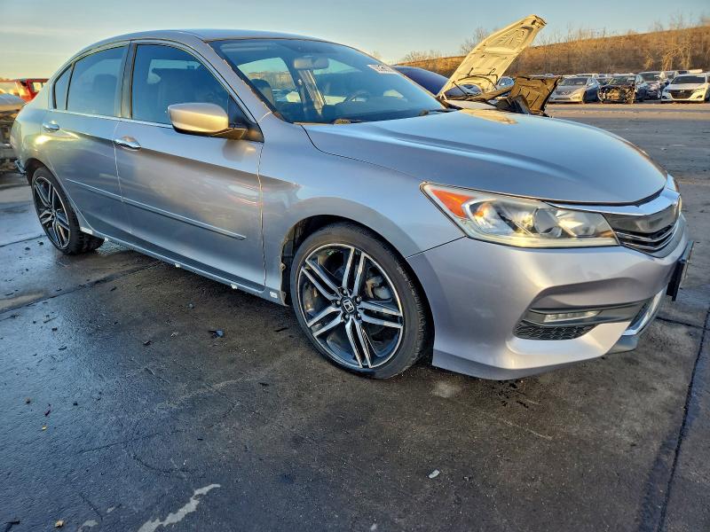 Фото 4 - HONDA ACCORD