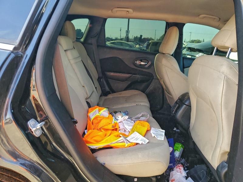 Фото 11 - JEEP GRAND CHER