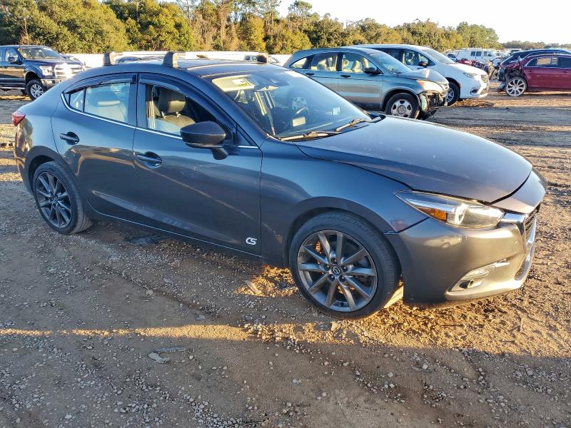 Фото 4 - MAZDA 3