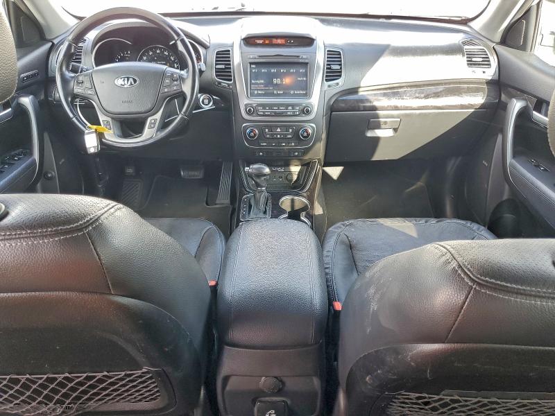 Фото 8 - KIA SORENTO