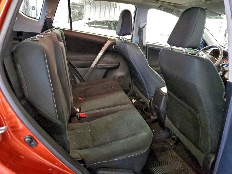 Фото 11 - TOYOTA RAV4