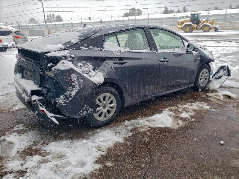 Фото 3 - TOYOTA PRIUS