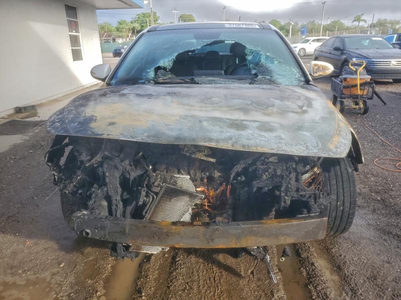 Фото 5 - HYUNDAI ELANTRA