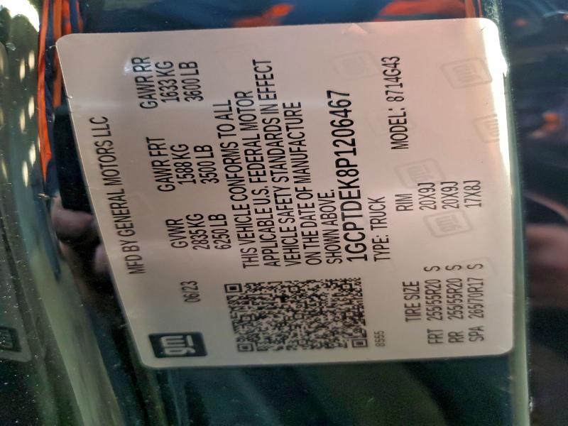 Фото 12 - CHEVROLET COLORADO