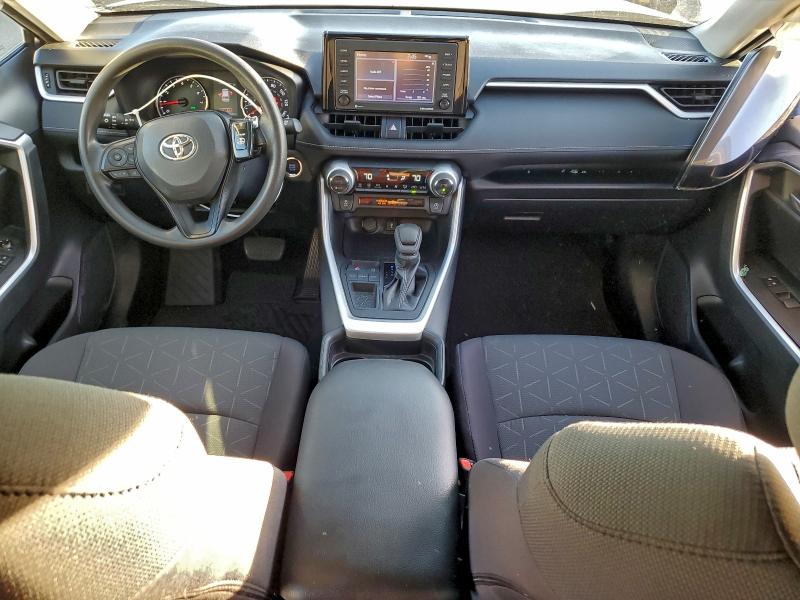 Фото 8 - TOYOTA RAV4