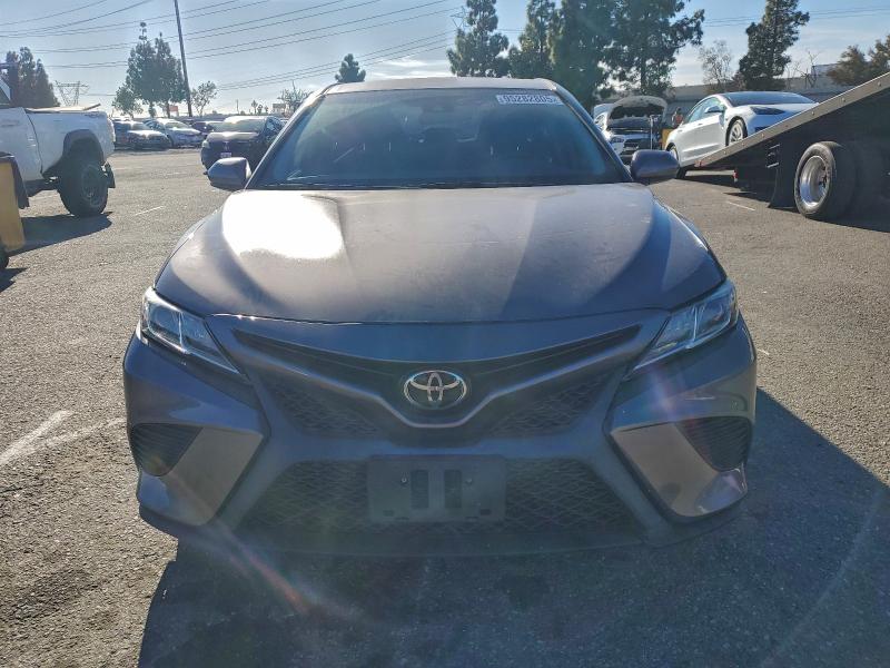 Фото 5 - TOYOTA CAMRY