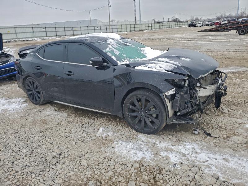 Фото 4 - NISSAN MAXIMA