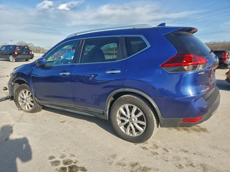 Фото 2 - NISSAN ROGUE