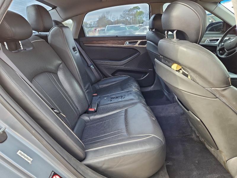 Фото 10 - HYUNDAI GENESIS