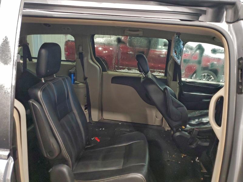 Фото 11 - CHRYSLER MINIVAN