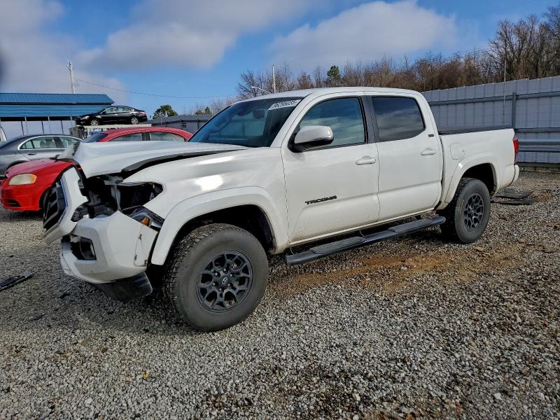 Фото 1 - TOYOTA TACOMA