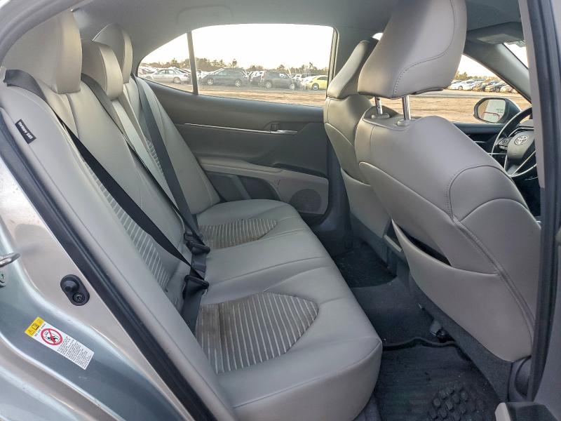 Фото 10 - TOYOTA CAMRY