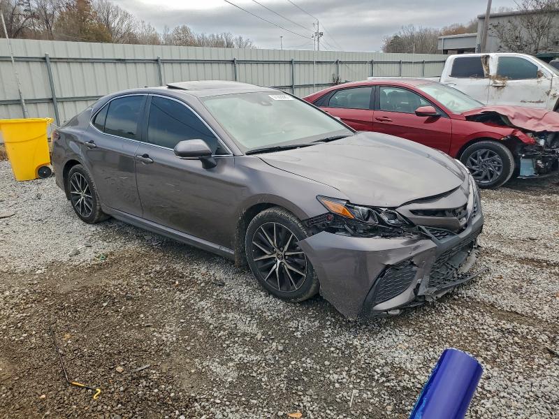 Фото 4 - TOYOTA CAMRY