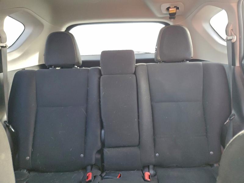 Фото 10 - TOYOTA RAV4