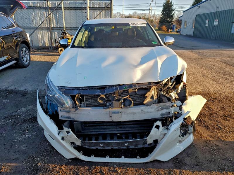 Фото 5 - NISSAN ALTIMA