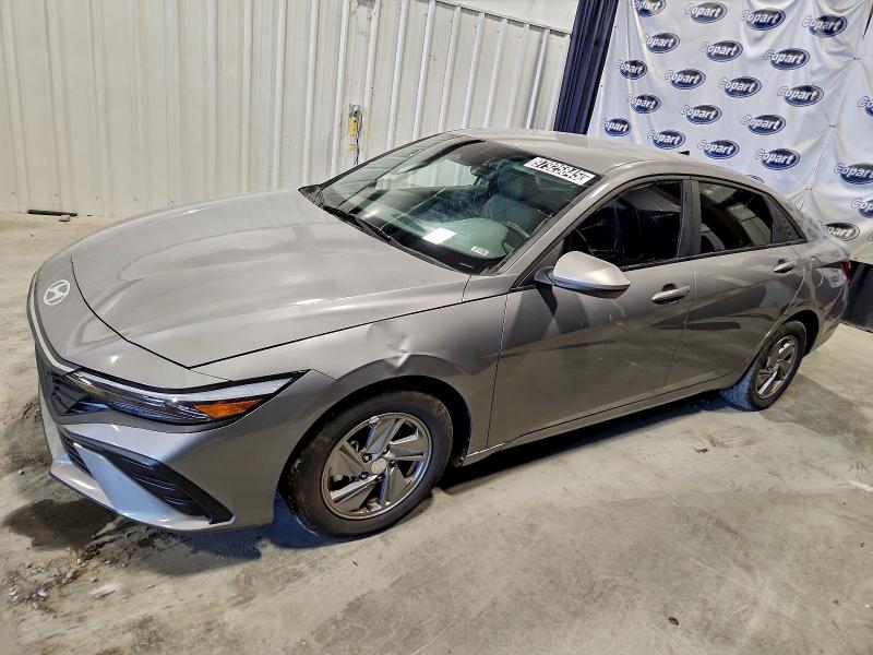 Фото 1 - HYUNDAI ELANTRA