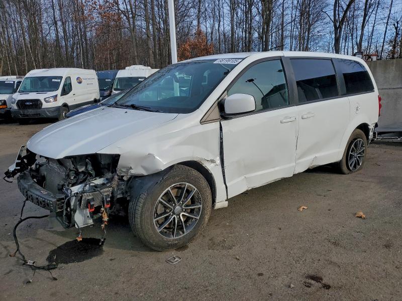Фото 1 - DODGE CARAVAN