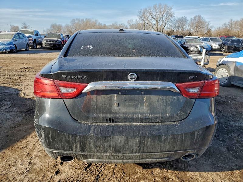 Фото 6 - NISSAN MAXIMA
