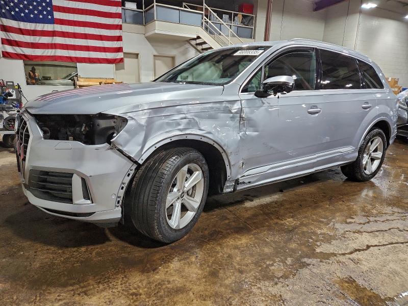 Фото 1 - AUDI Q7