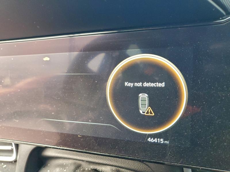 Фото 9 - HYUNDAI ELANTRA