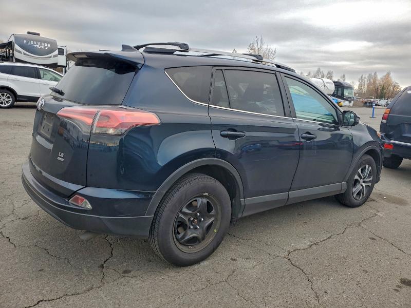 Фото 3 - TOYOTA RAV4