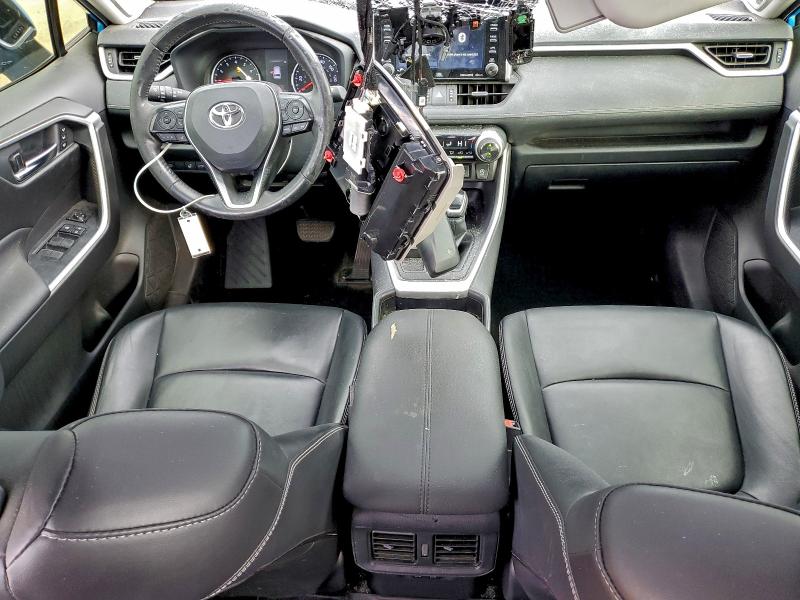 Фото 8 - TOYOTA RAV4