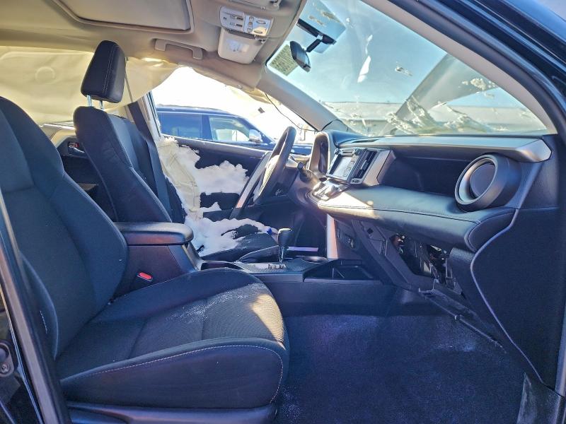 Фото 7 - TOYOTA RAV4