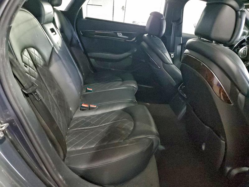 Фото 10 - AUDI A8