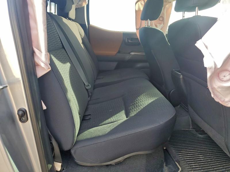 Фото 10 - TOYOTA TACOMA