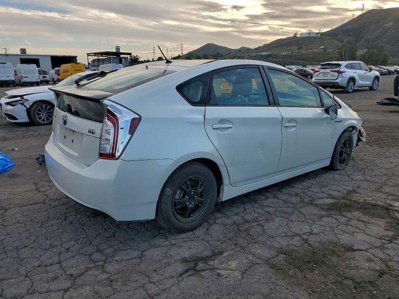 Фото 3 - TOYOTA PRIUS