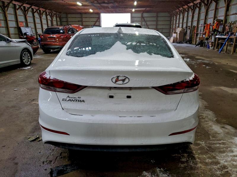 Фото 6 - HYUNDAI ELANTRA