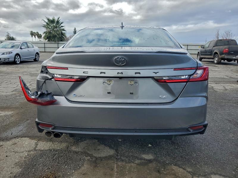 Фото 6 - TOYOTA CAMRY