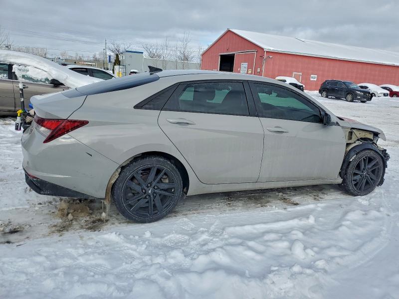 Фото 3 - HYUNDAI ELANTRA