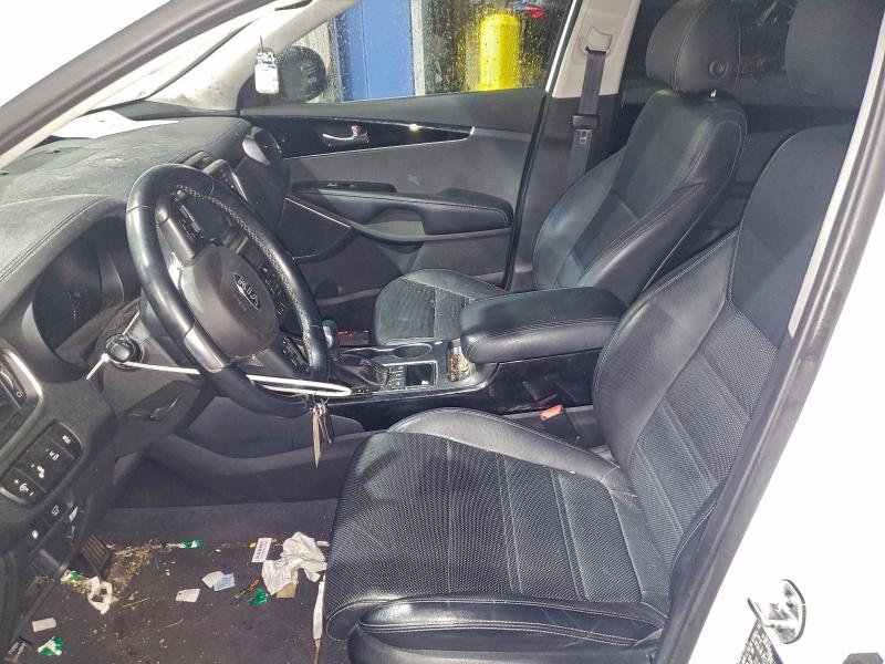 Фото 7 - KIA SORENTO