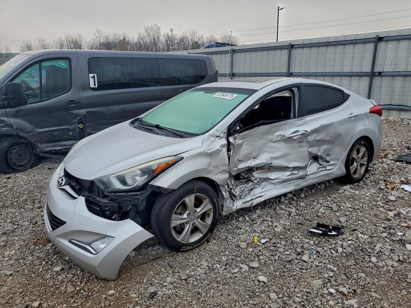 Фото 1 - HYUNDAI ELANTRA