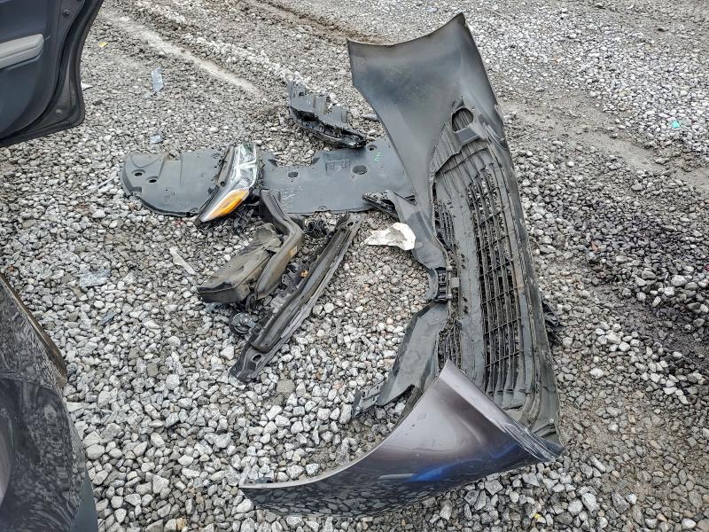 Фото 12 - TOYOTA CAMRY