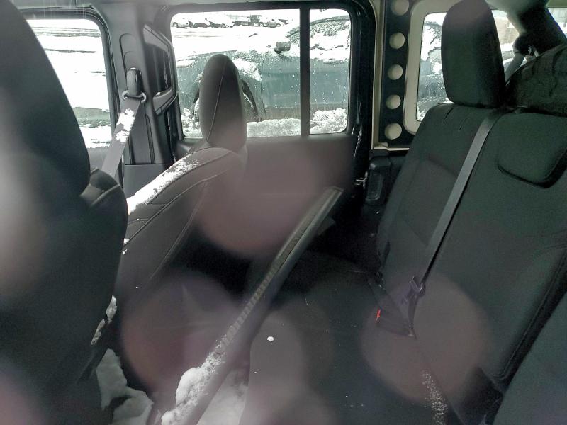 Фото 10 - JEEP WRANGLER