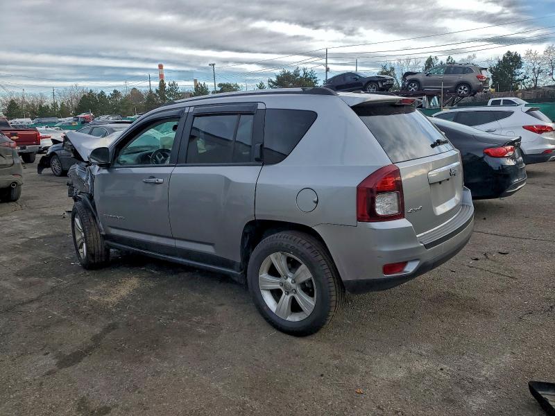Фото 2 - JEEP COMPASS