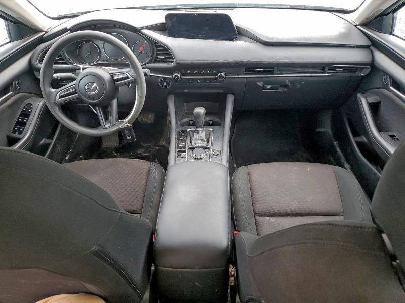 Фото 8 - MAZDA 3