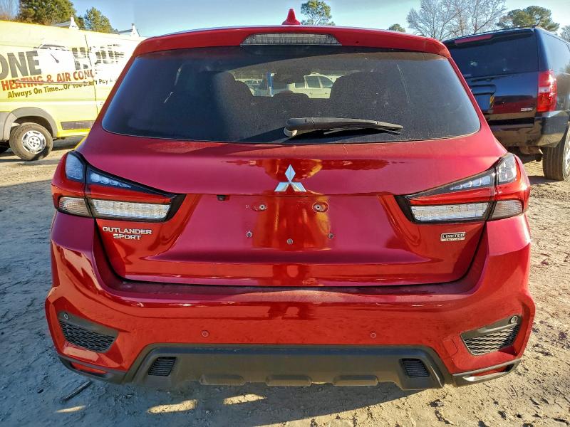 Фото 6 - MITSUBISHI OUTLANDER