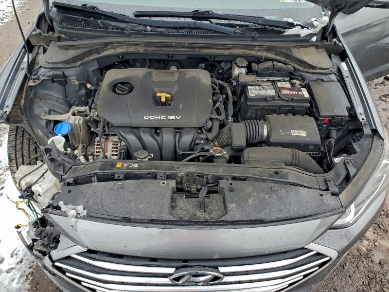 Фото 11 - HYUNDAI ELANTRA