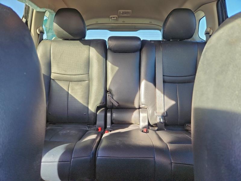 Фото 10 - NISSAN ROGUE