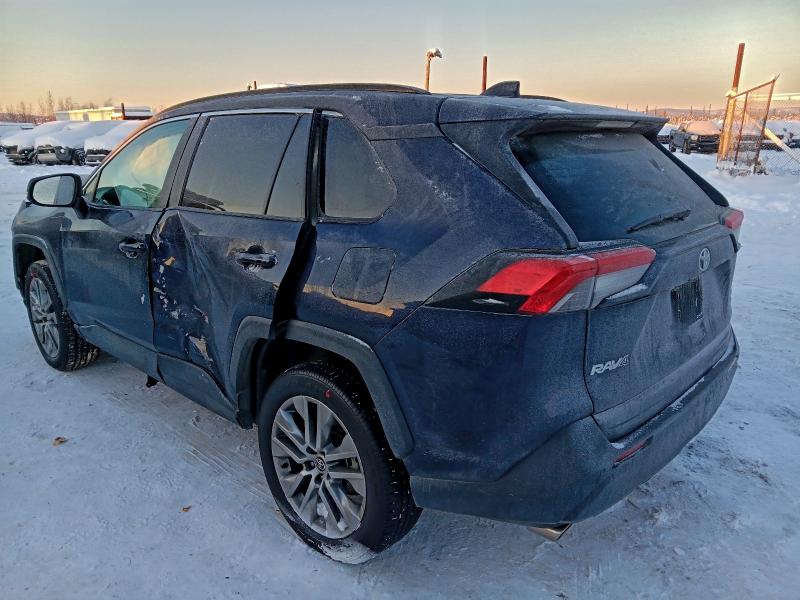 Фото 2 - TOYOTA RAV4