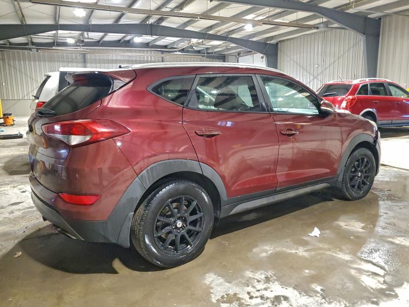 Фото 3 - HYUNDAI TUCSON