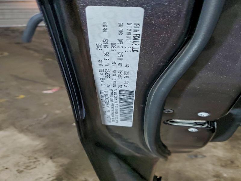 Фото 12 - JEEP COMPASS